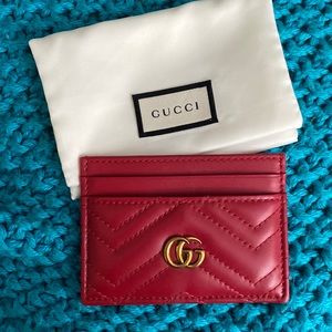 Gucci GG Marmont card holder Red leather